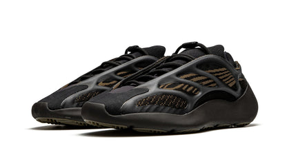 Yeezy 700 V3 "Clay Brown"